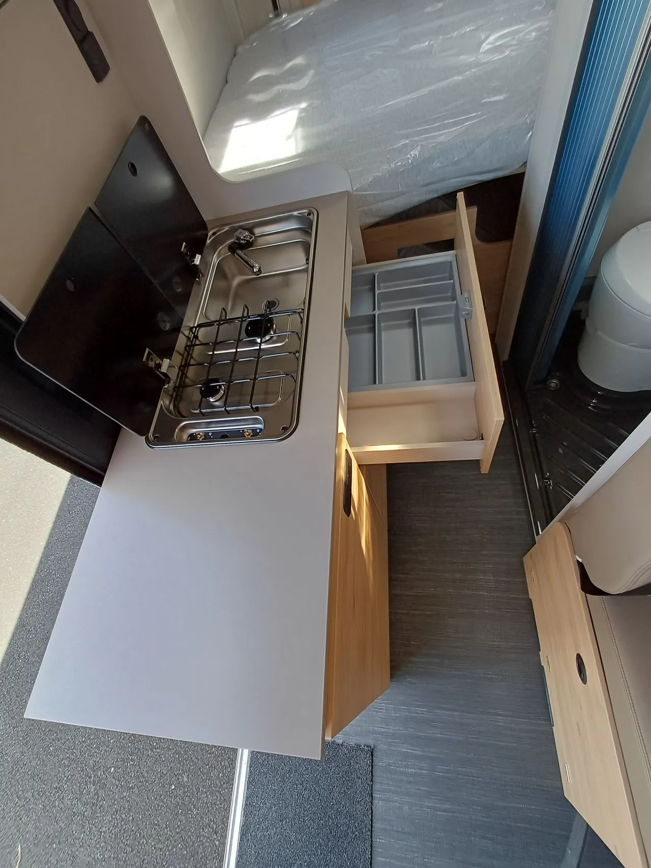 Fourgon aménagé - Dethleffs - GLOBETRAIL 600 DS - 2026