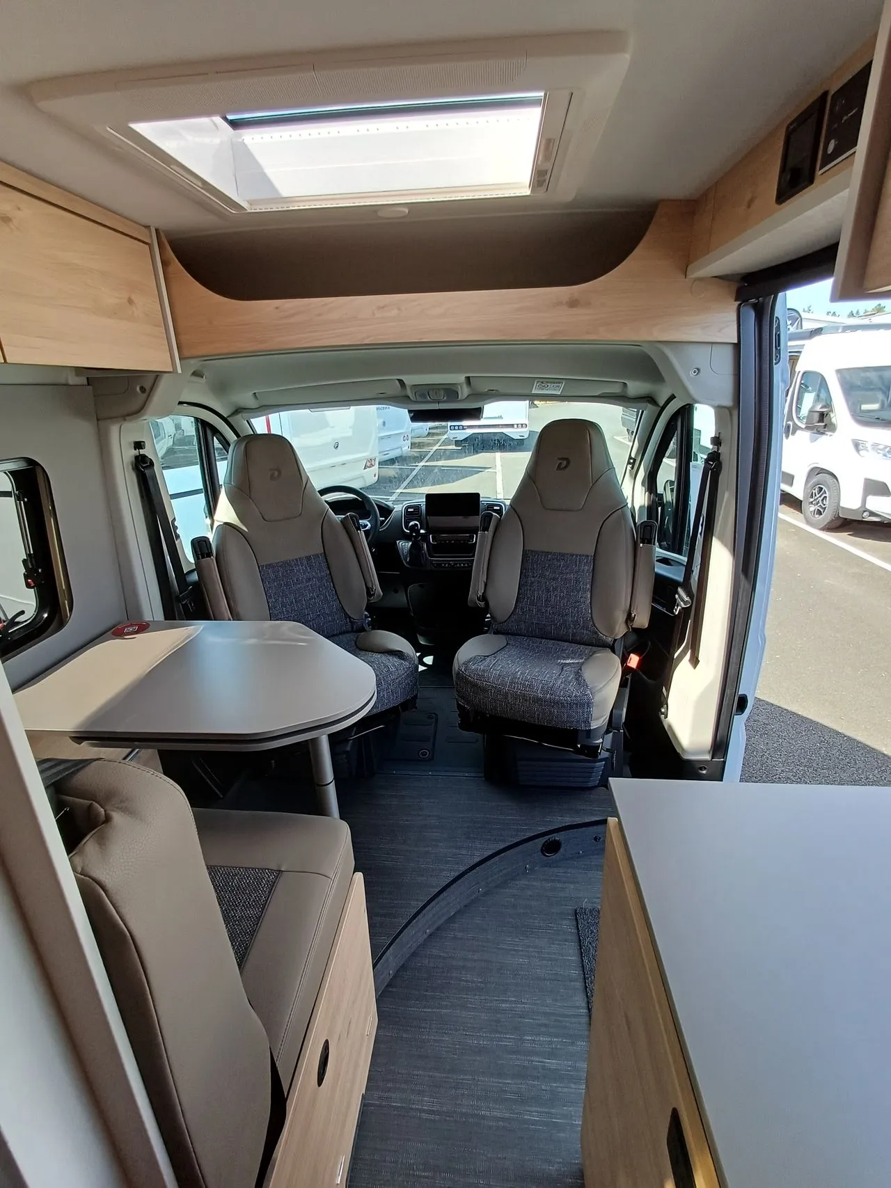 Fourgon aménagé - Dethleffs - GLOBETRAIL 600 DS - 2026