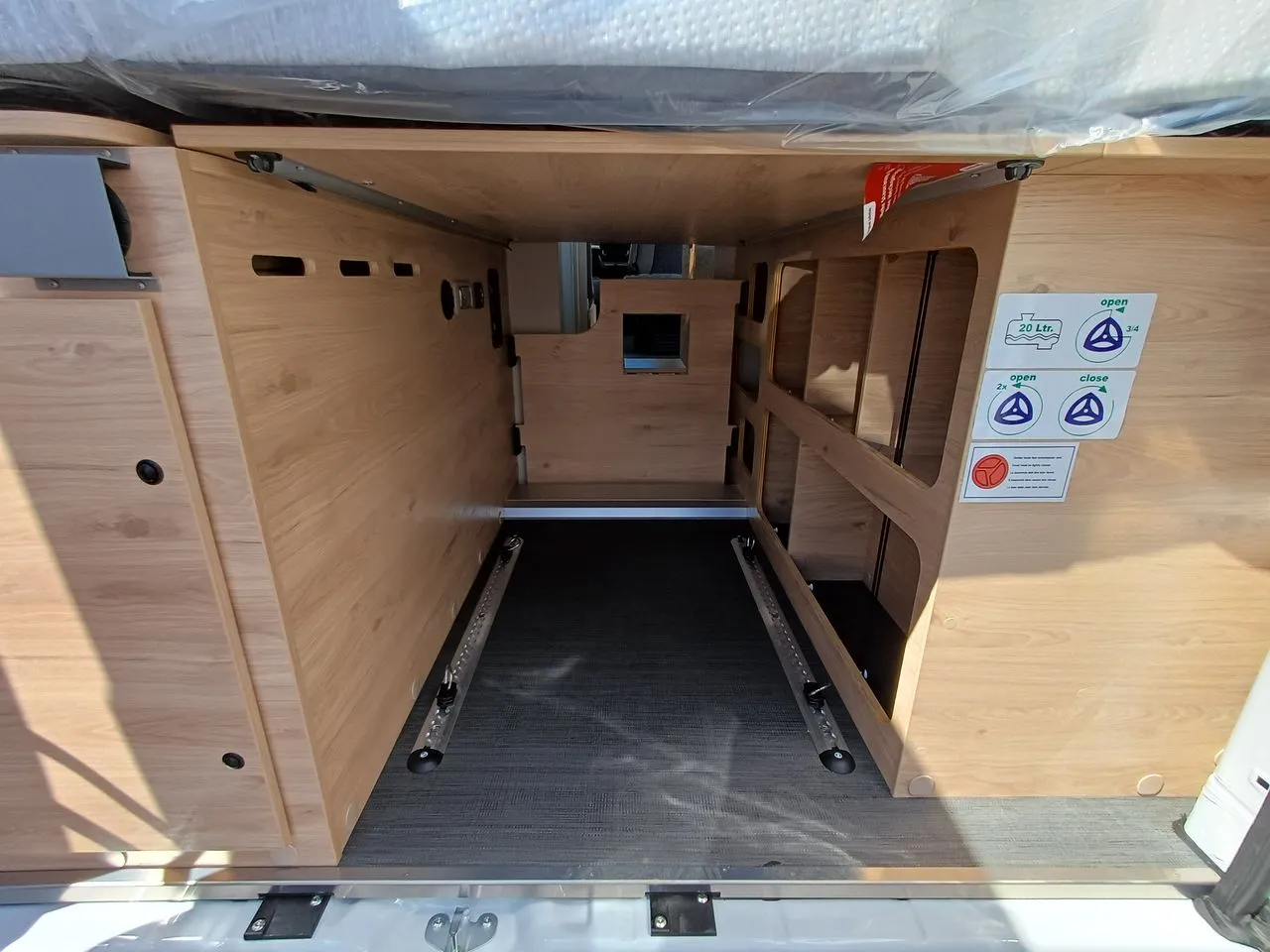 Fourgon aménagé - Dethleffs - GLOBETRAIL 600 DS - 2026