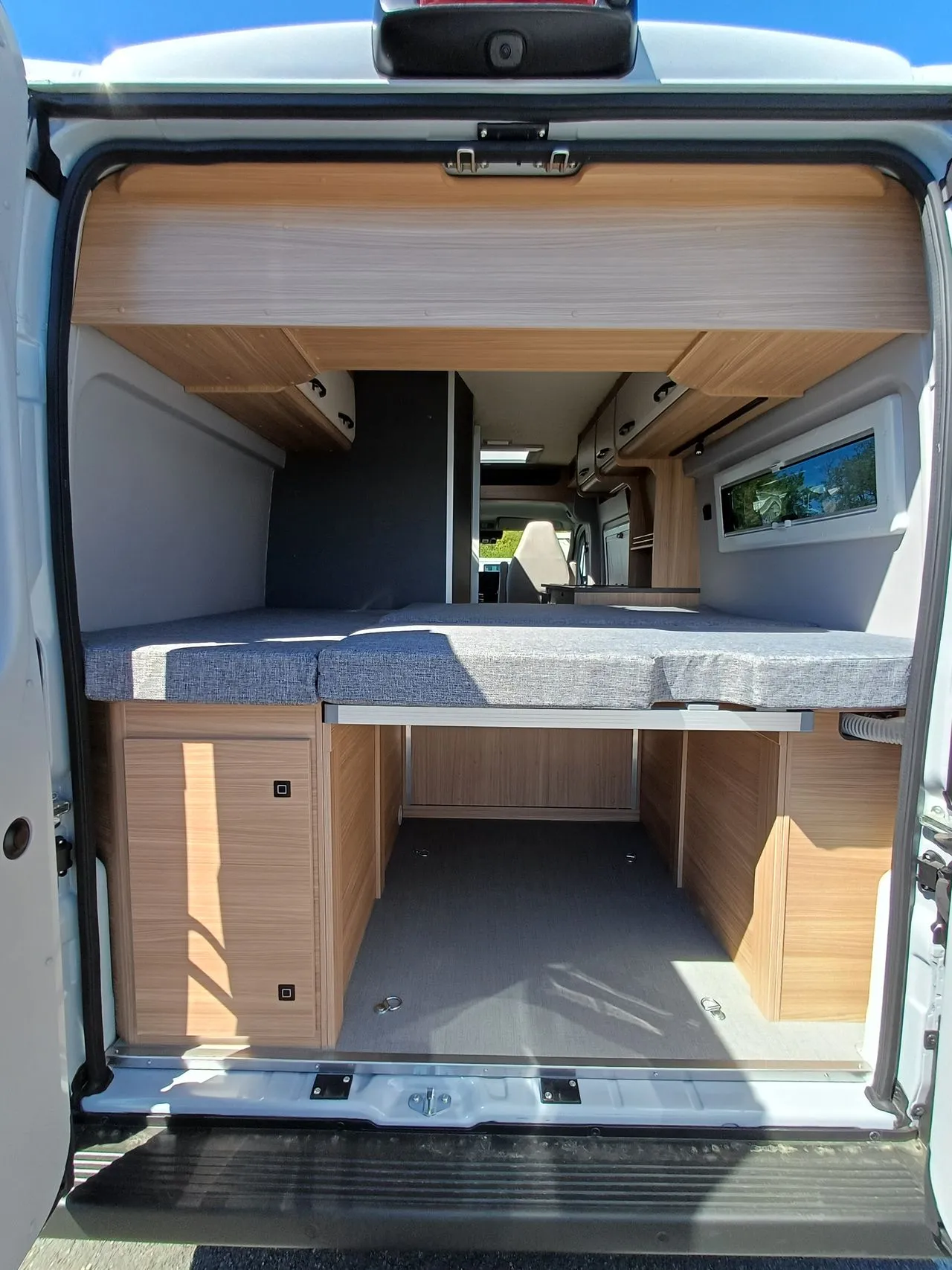 Fourgon aménagé - Possl - SUMMIT 600 PLUS FRENCH EDITION - 2026