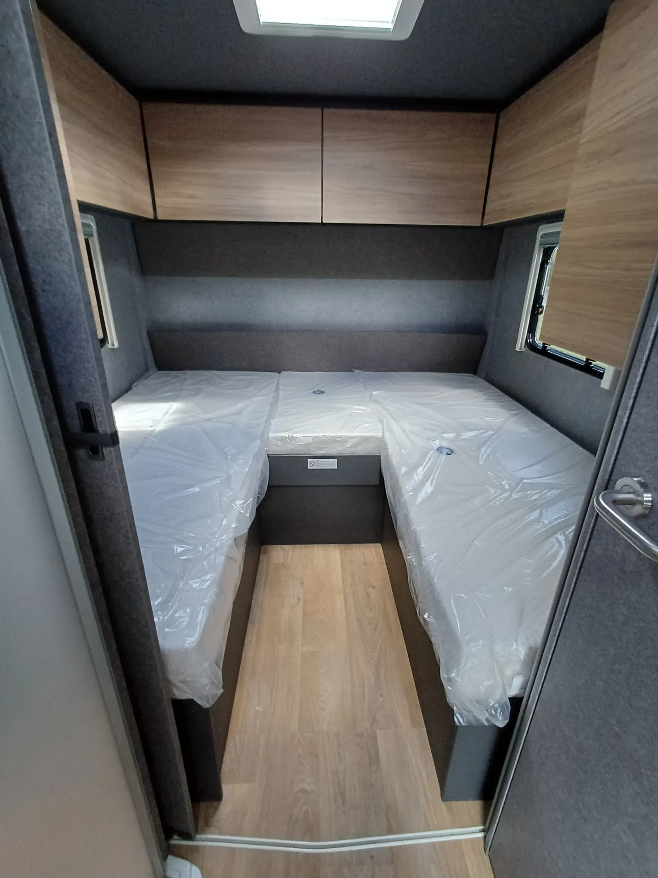 Camping-car - Dethleffs - I 7057 EBL ACTIVE - 2026