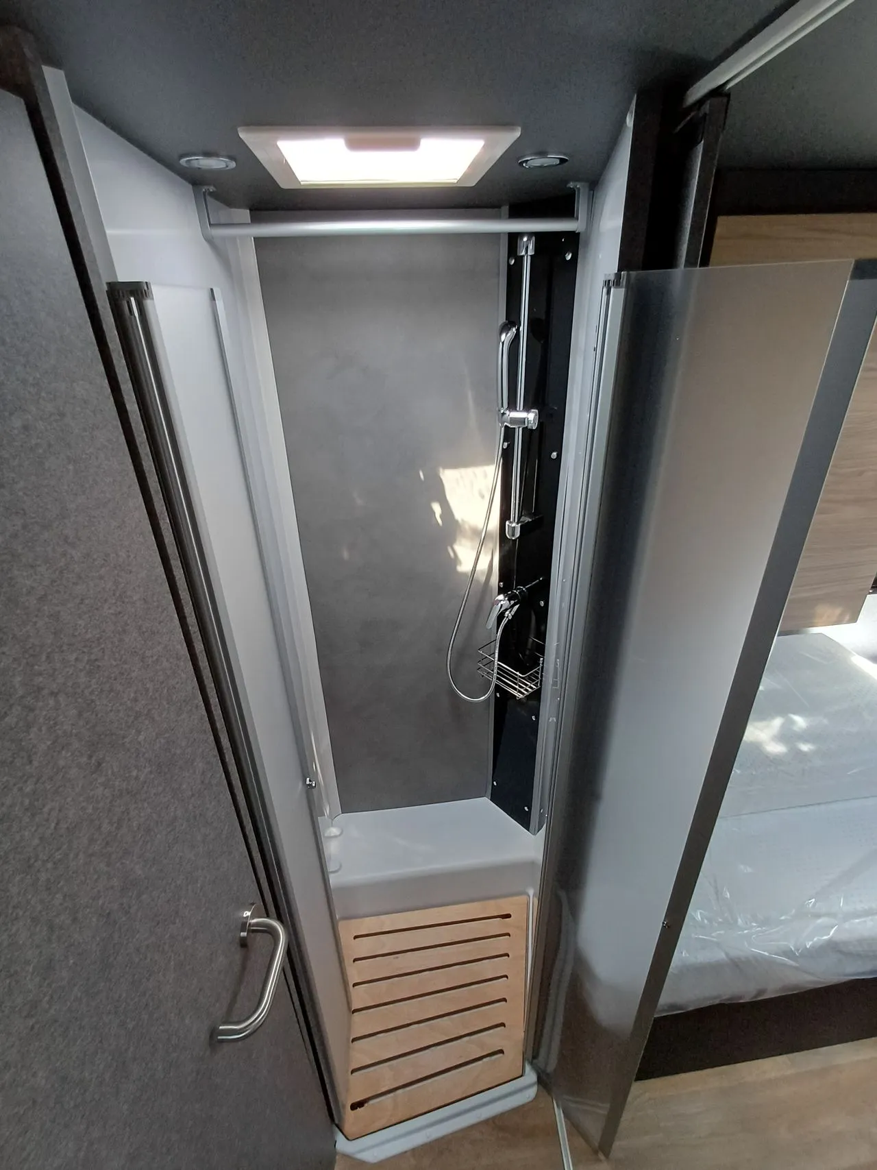 Camping-car - Dethleffs - I 7057 EBL ACTIVE - 2026