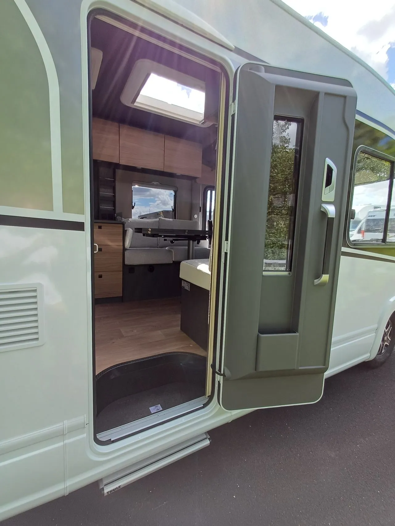 Camping-car - Dethleffs - I 7057 EBL ACTIVE - 2026