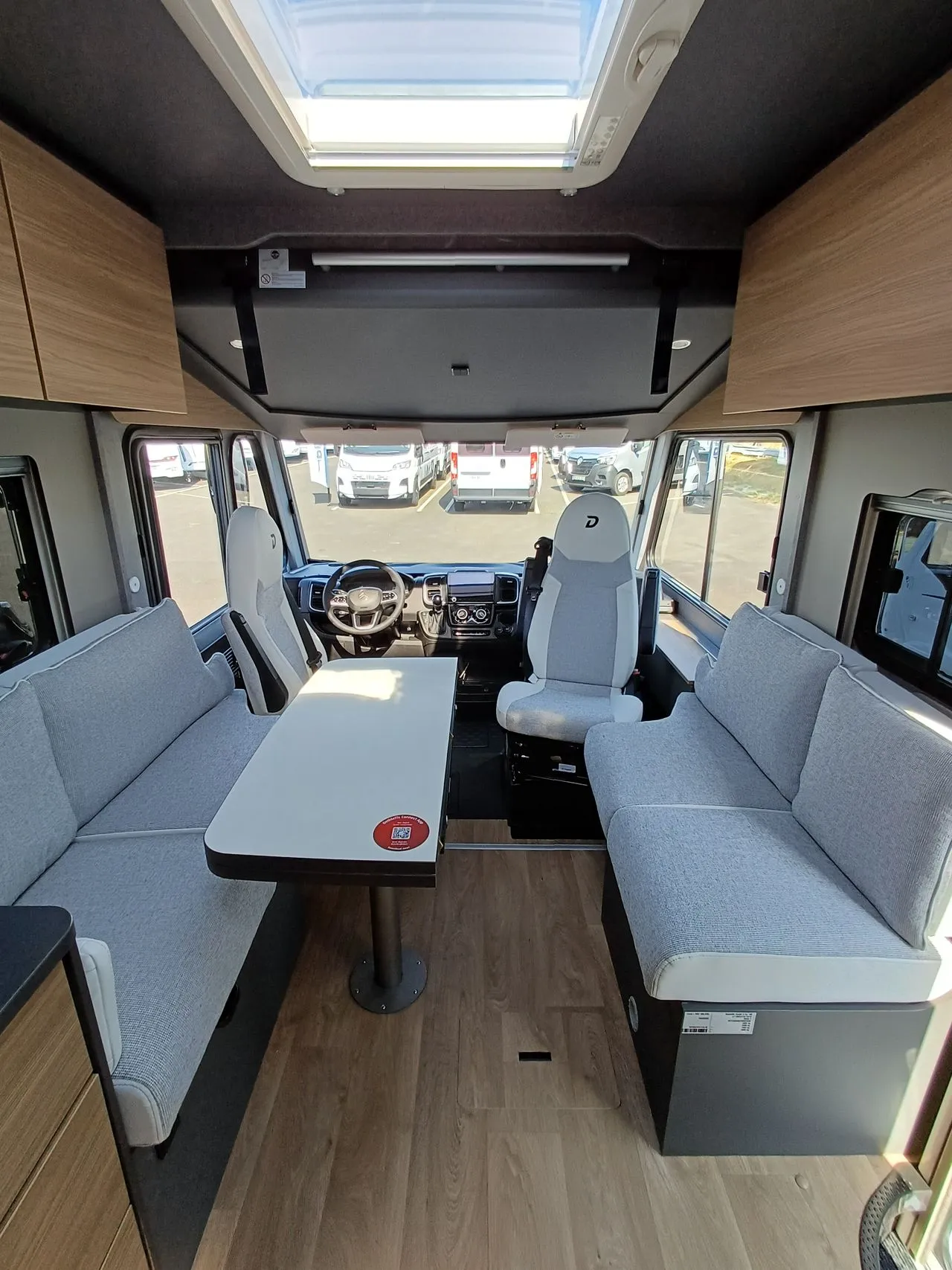 Camping-car - Dethleffs - I 7057 DBL - 2026