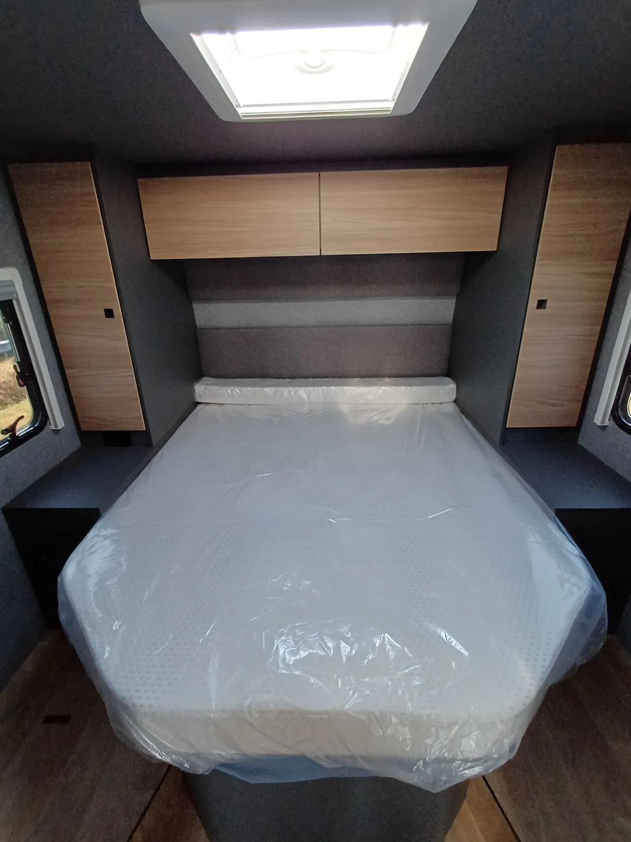 Camping-car - Dethleffs - I 7057 DBL - 2026