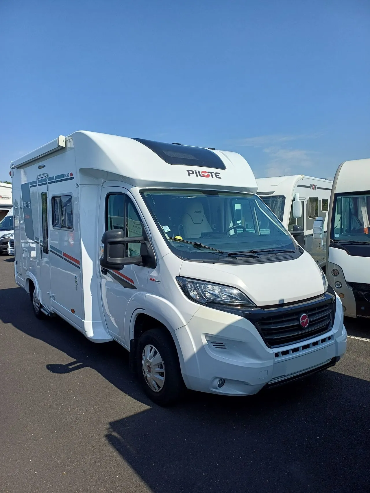 Camping-car occasion – Profilé — Camping-car profilé