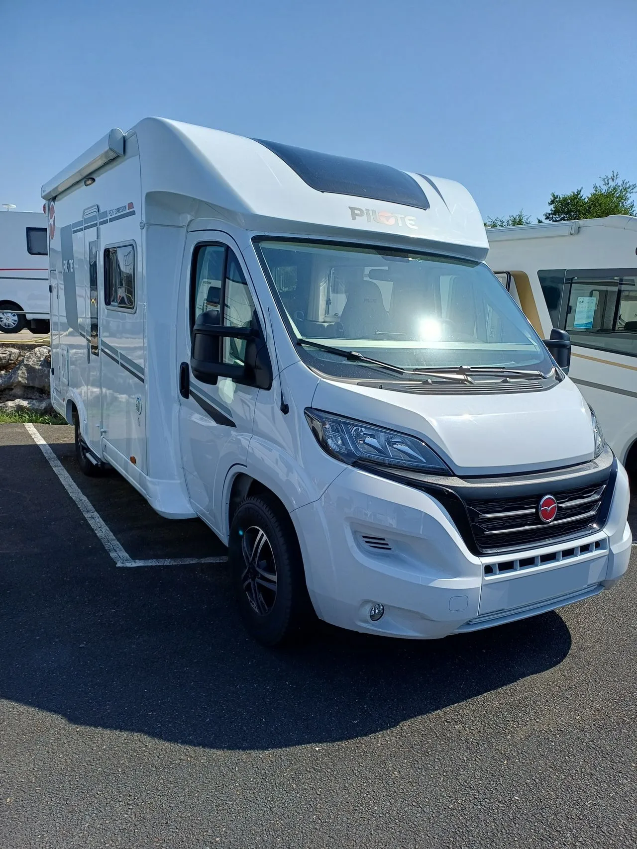 Camping-car occasion – Profilé — Camping-car profilé