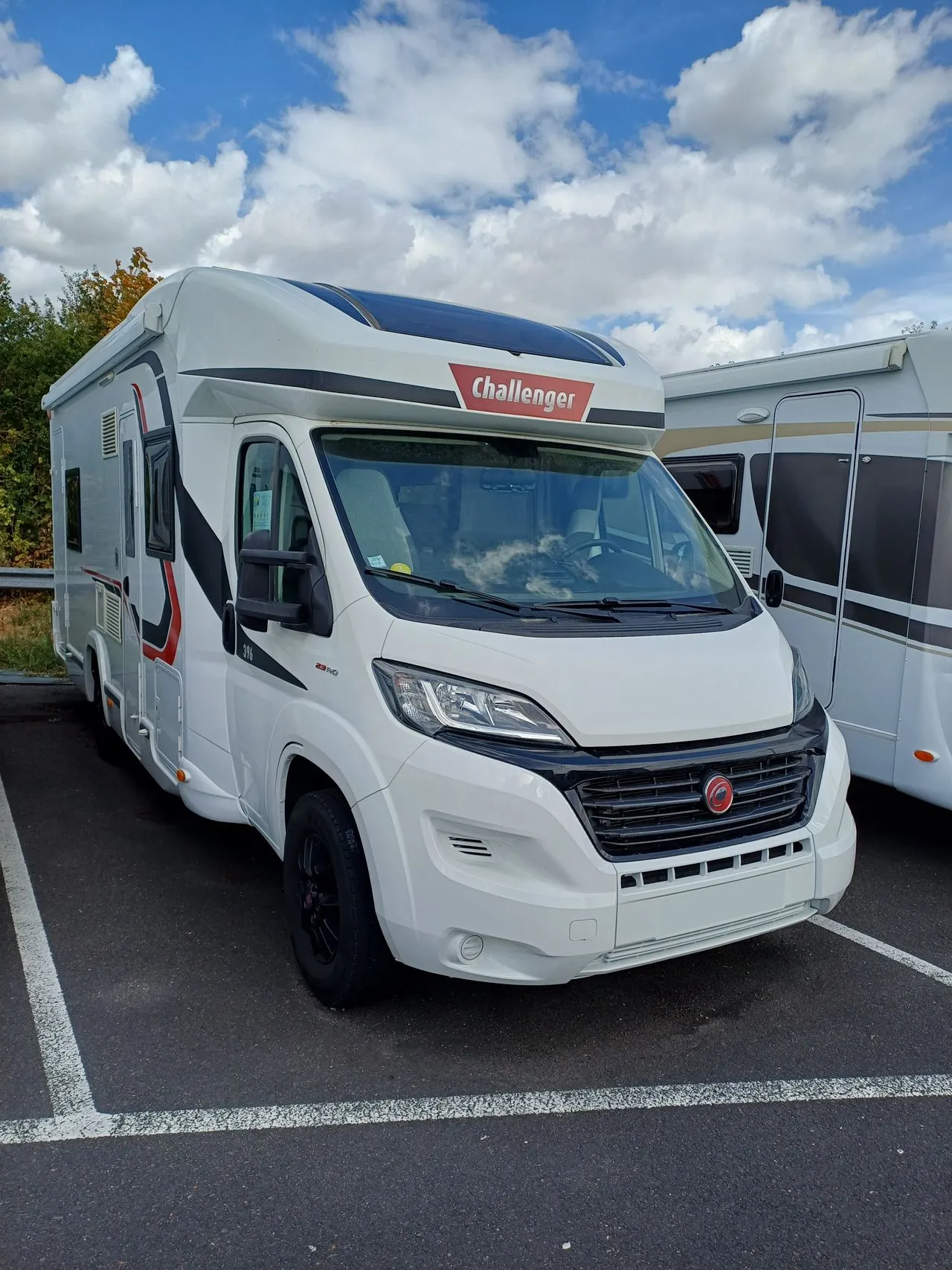 Camping-car occasion – Profilé — Camping-car profilé