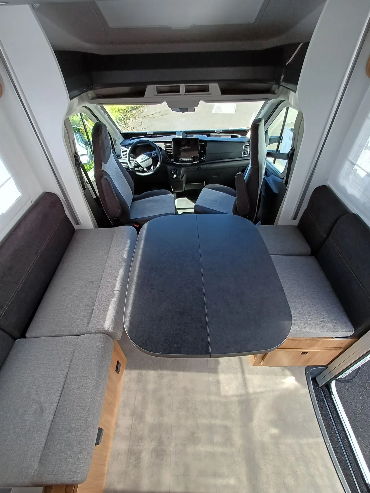 Camping-car - Challenger - GRAPHITE 250 - 2027