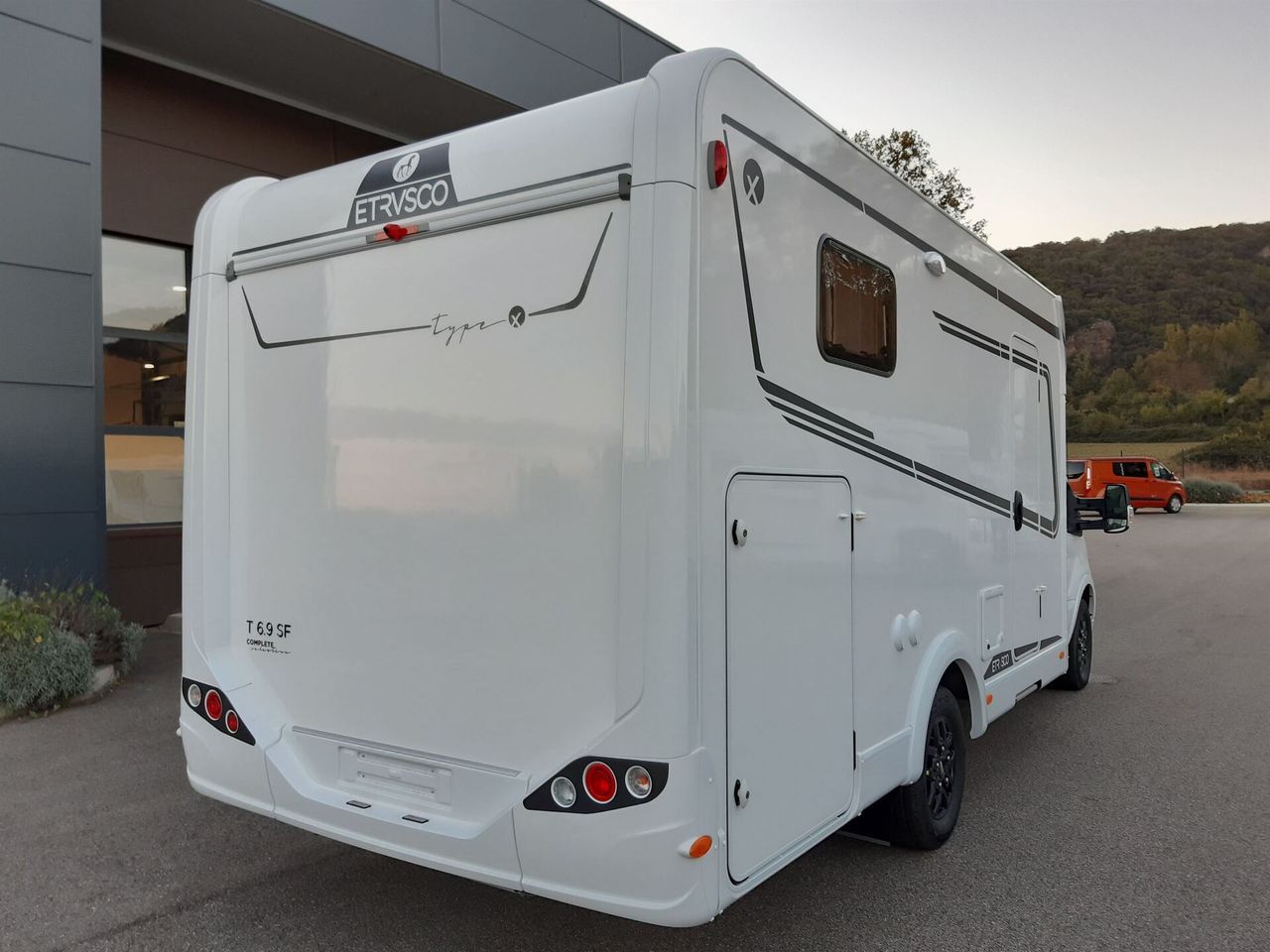 Camping-car - Etrusco - T6.9 SF 155CV 3 000€ D'ACCESSOIRES OFFERTS - 2023
