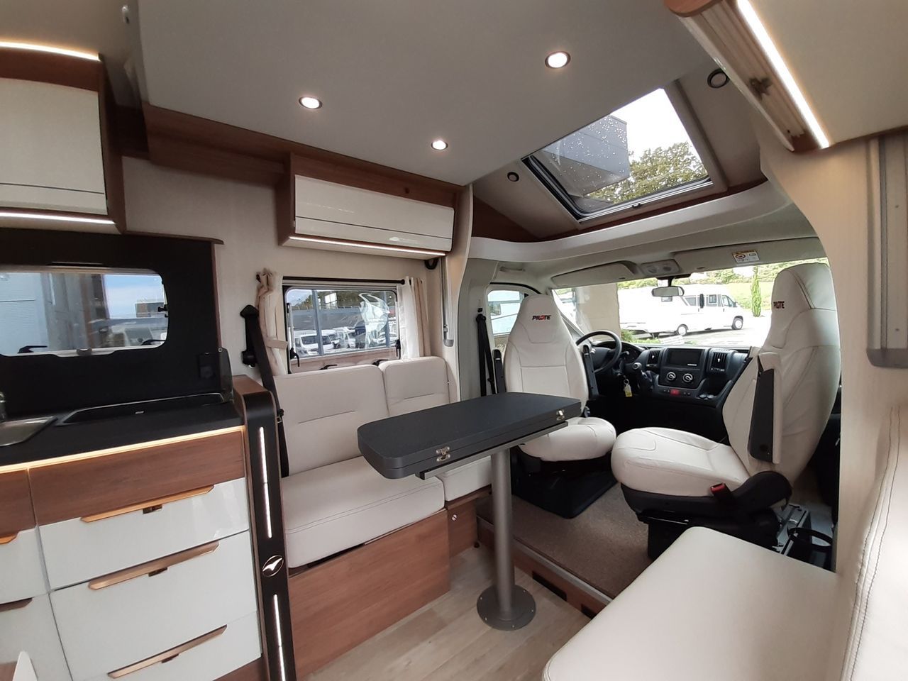 Camping-car - Pilote - P726 FC EVIDENCE 2 000€ D'ACCESSOIRES OFFERTS - 2024