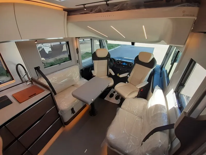 Camping-car - Adria - SUPERSONIC 780 DL - 2024