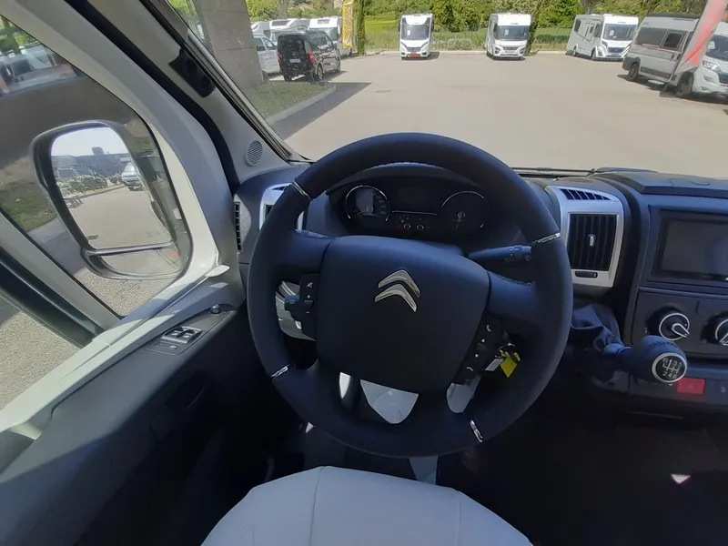 Fourgon aménagé - Pilote - V540 G - 2025