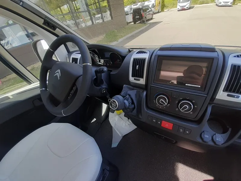 Fourgon aménagé - Pilote - V540 G - 2025