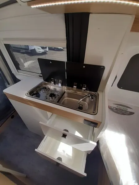 Fourgon aménagé - Pilote - V540 G - 2025