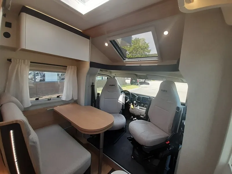 Camping-car - Pilote - P650 GJ EXPRESSION - 2025