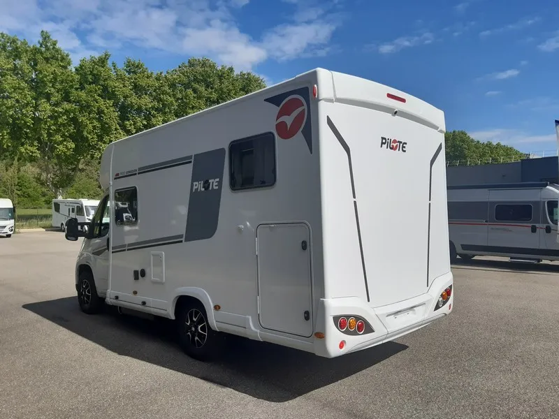 Camping-car - Pilote - P650 GJ EXPRESSION - 2025