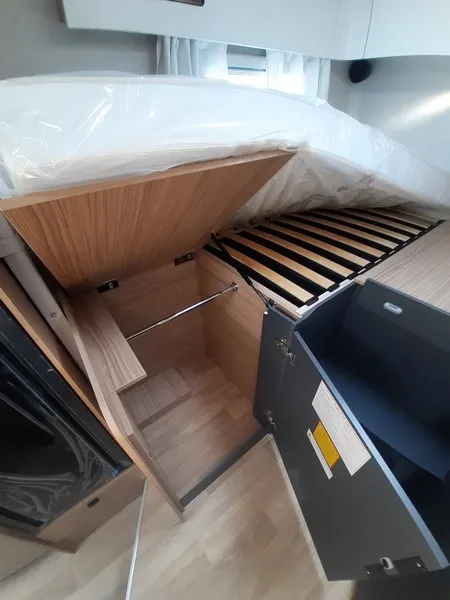 Camping-car - Pilote - P650 GJ EXPRESSION - 2025