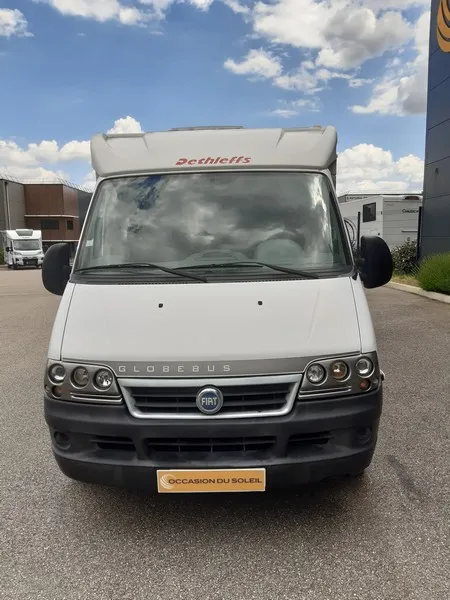 GLOBEBUS T2