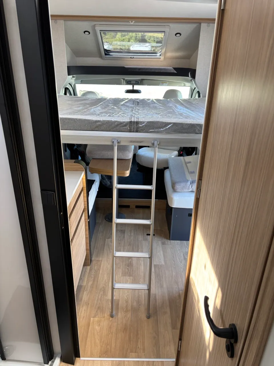 Camping-car - Pilote - P 740 FGJ - 2026