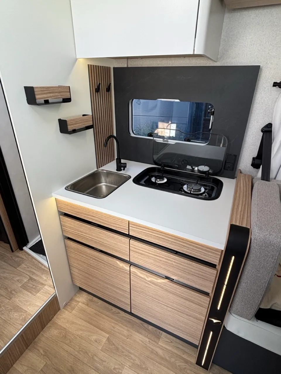 Camping-car - Pilote - P 740 FGJ - 2026