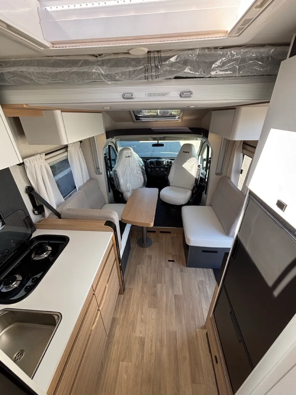 Camping-car - Pilote - P 740 FGJ - 2026