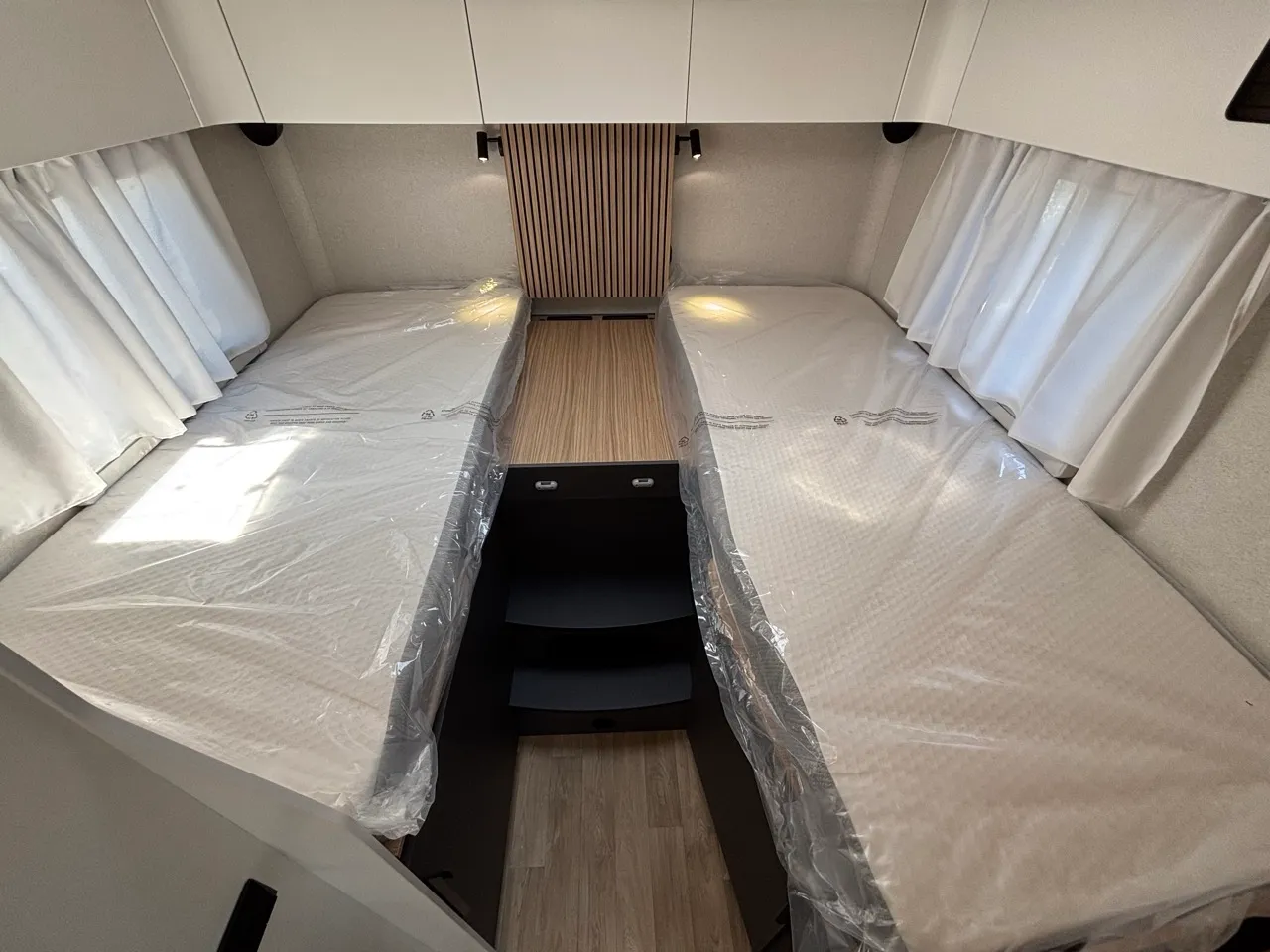 Camping-car - Pilote - P 740 FGJ - 2026