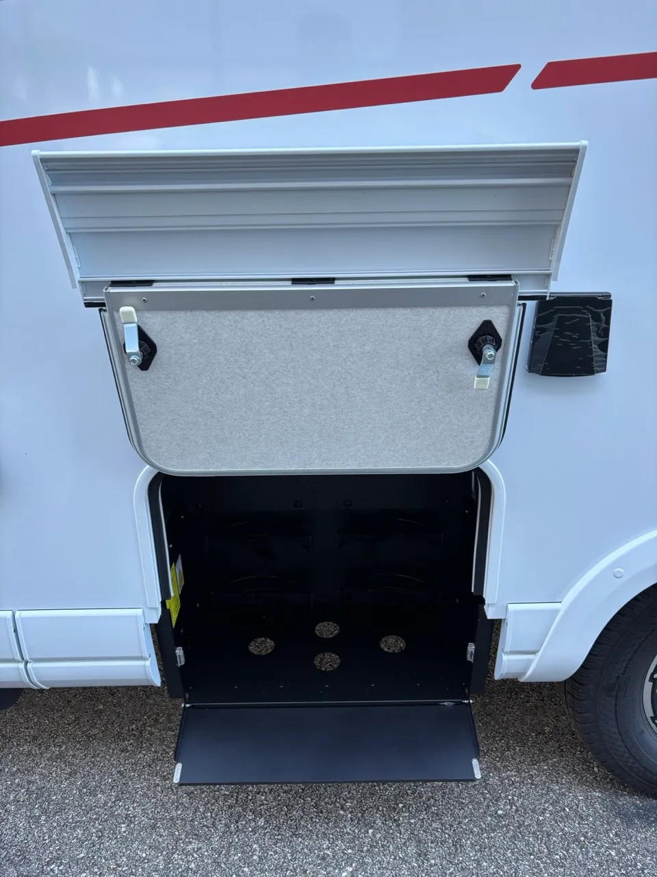 Camping-car - Pilote - P 740 FGJ - 2026