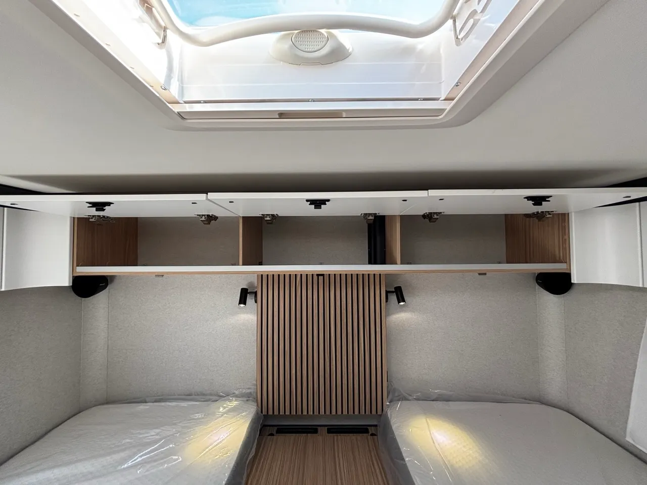 Camping-car - Pilote - P 740 FGJ - 2026