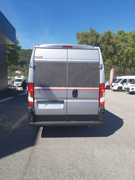 Fourgon aménagé - Pilote - V630 J EVIDENCE - 2026