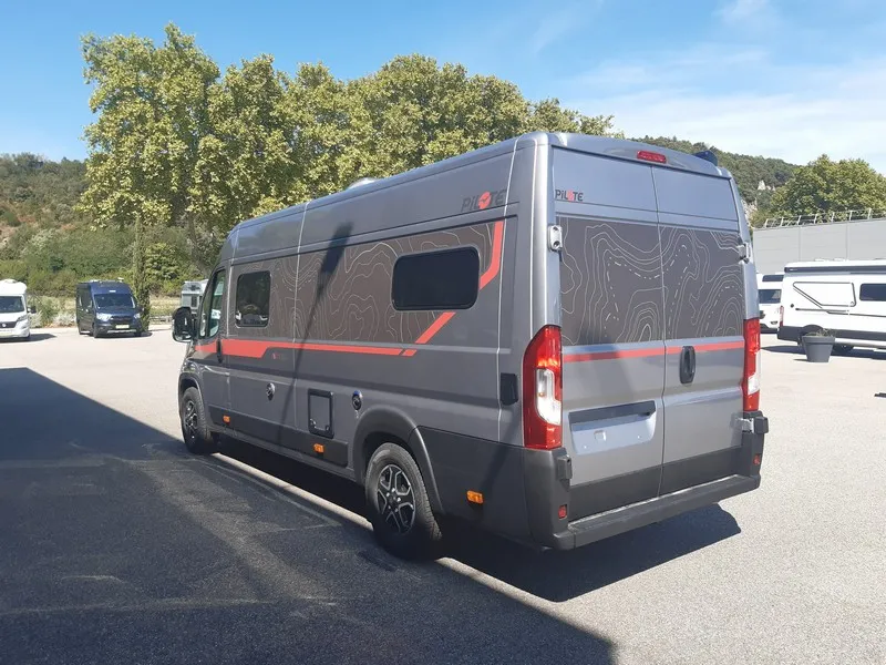 Fourgon aménagé - Pilote - V630 J EVIDENCE - 2026