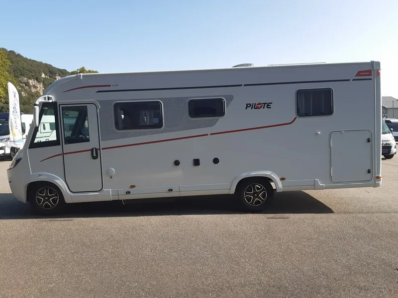 Camping-car - Pilote - G740 FC EVIDENCE - 2026