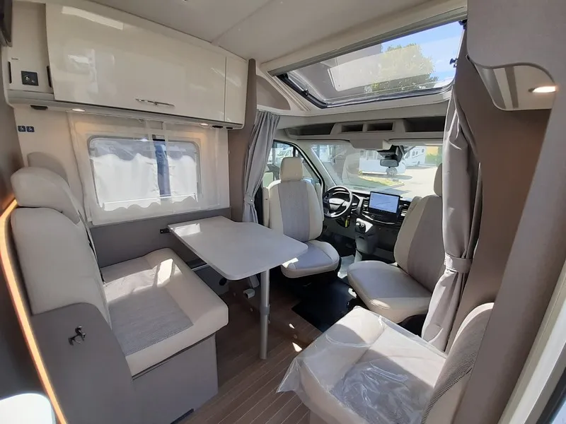 Camping-car - Etrusco - V 6.6 SF - 2025