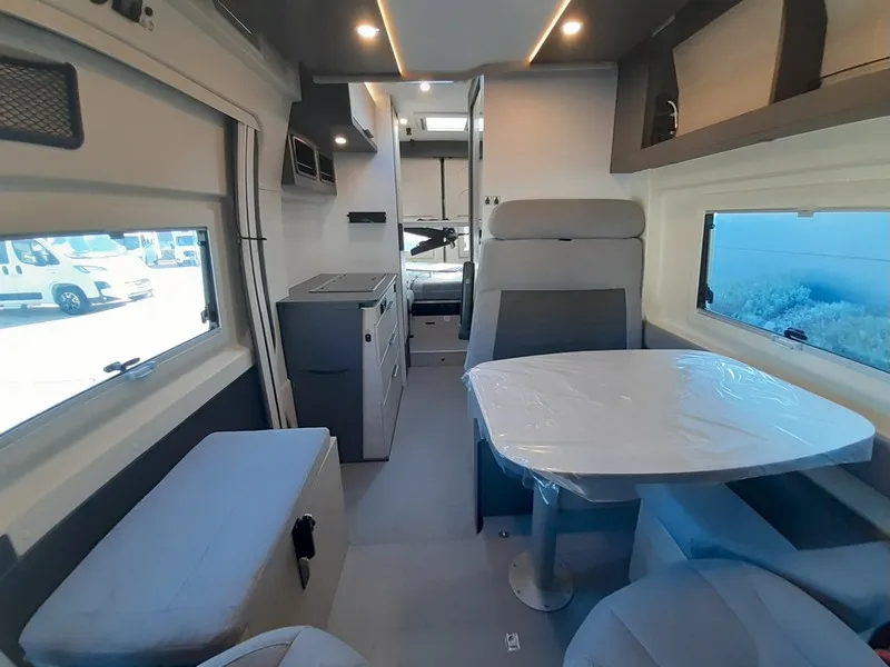 Fourgon aménagé - Dreamer - CAMPERFIVE - 2026