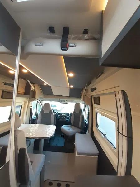 Fourgon aménagé - Dreamer - CAMPERFIVE - 2026