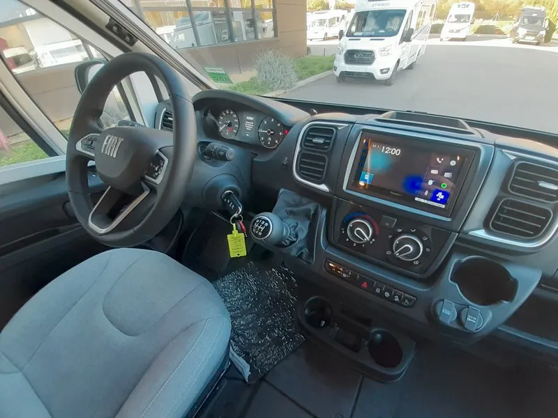 Fourgon aménagé - Dreamer - CAMPERFIVE - 2026