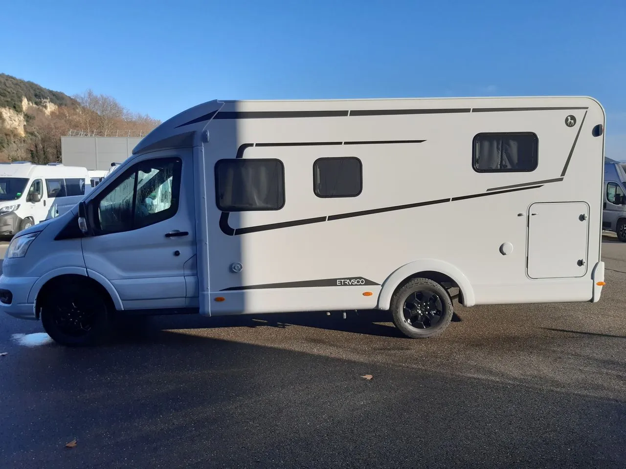 Camping-car - Etrusco - V6.8 SCF - 2026