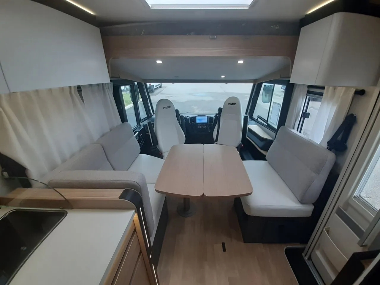 Camping-car - Pilote - G720 FC EVIDENCE - 2026