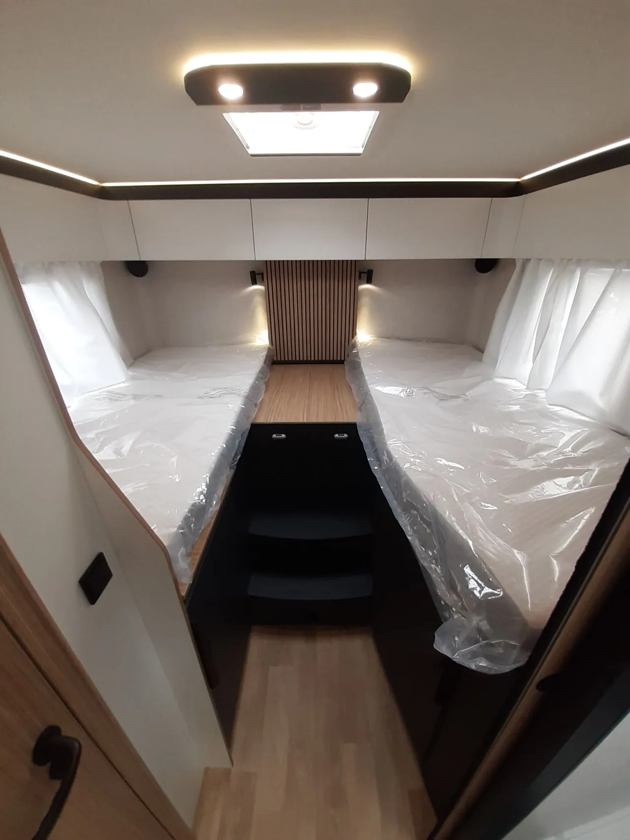 Camping-car - Pilote - G720 FGJ EVIDENCE - 2026