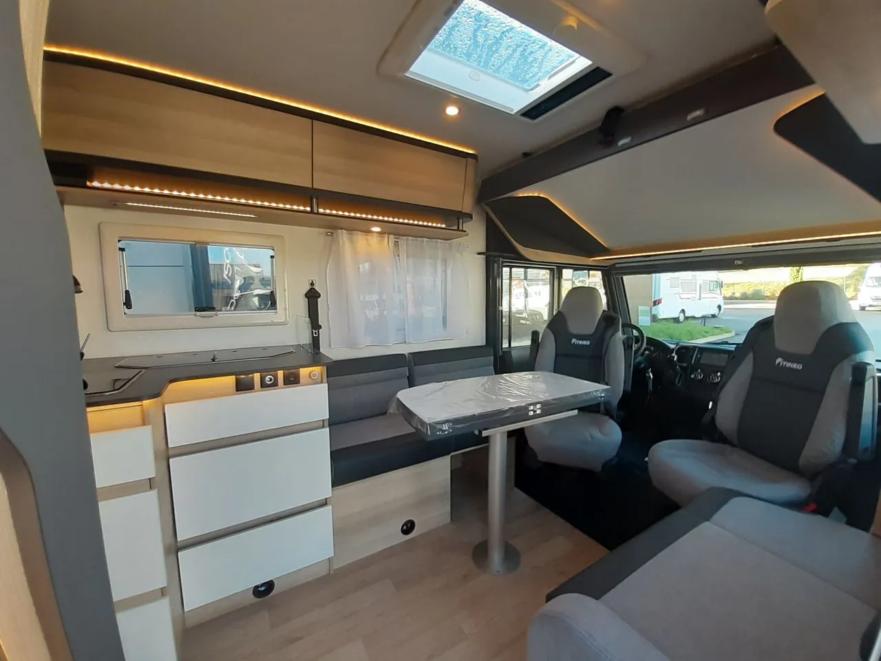 Camping-car - Itineo - FAMILI JC740 - 2026