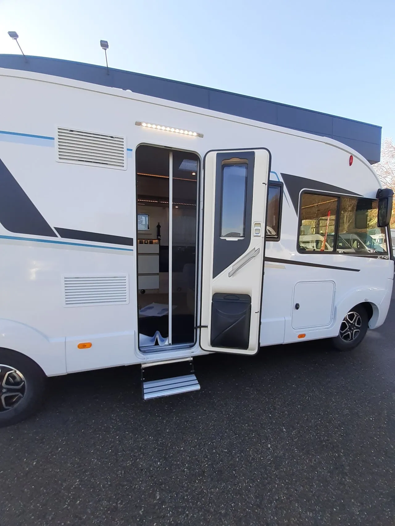 Camping-car - Itineo - FAMILI JC740 - 2026