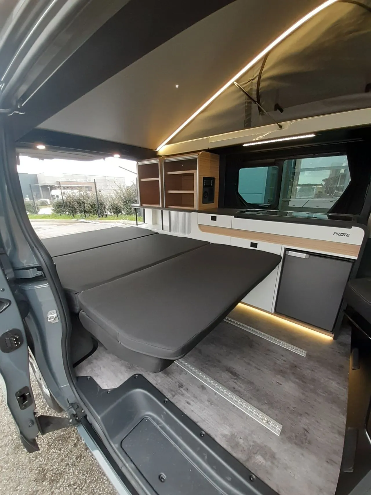 Van aménagé - Pilote - CV505 BC EVIDENCE - 2026