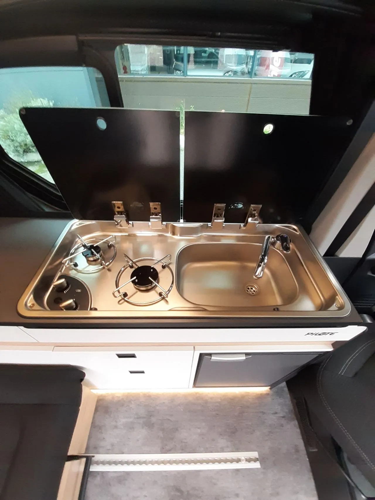 Van aménagé - Pilote - CV505 BC EVIDENCE - 2026