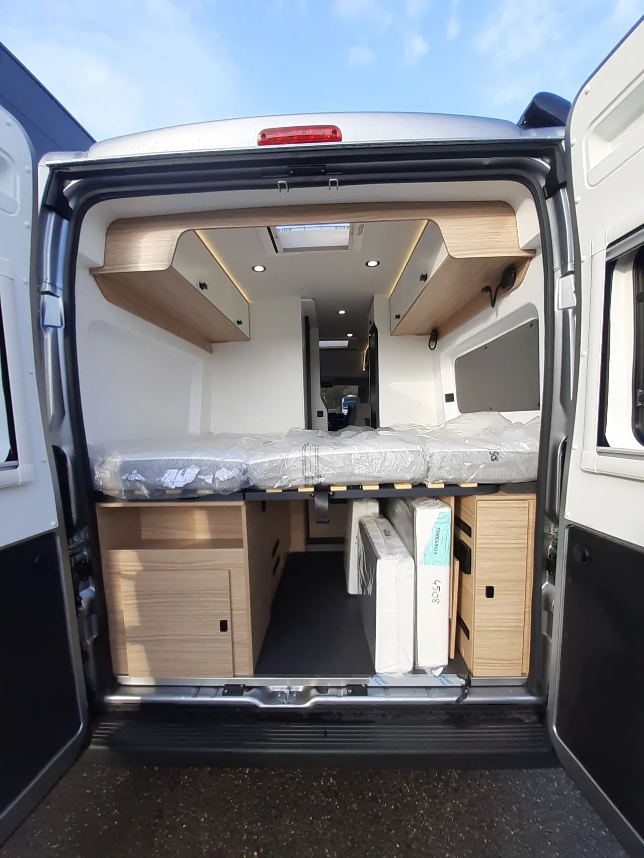 Fourgon aménagé - Pilote - V600 G EVIDENCE - 2026