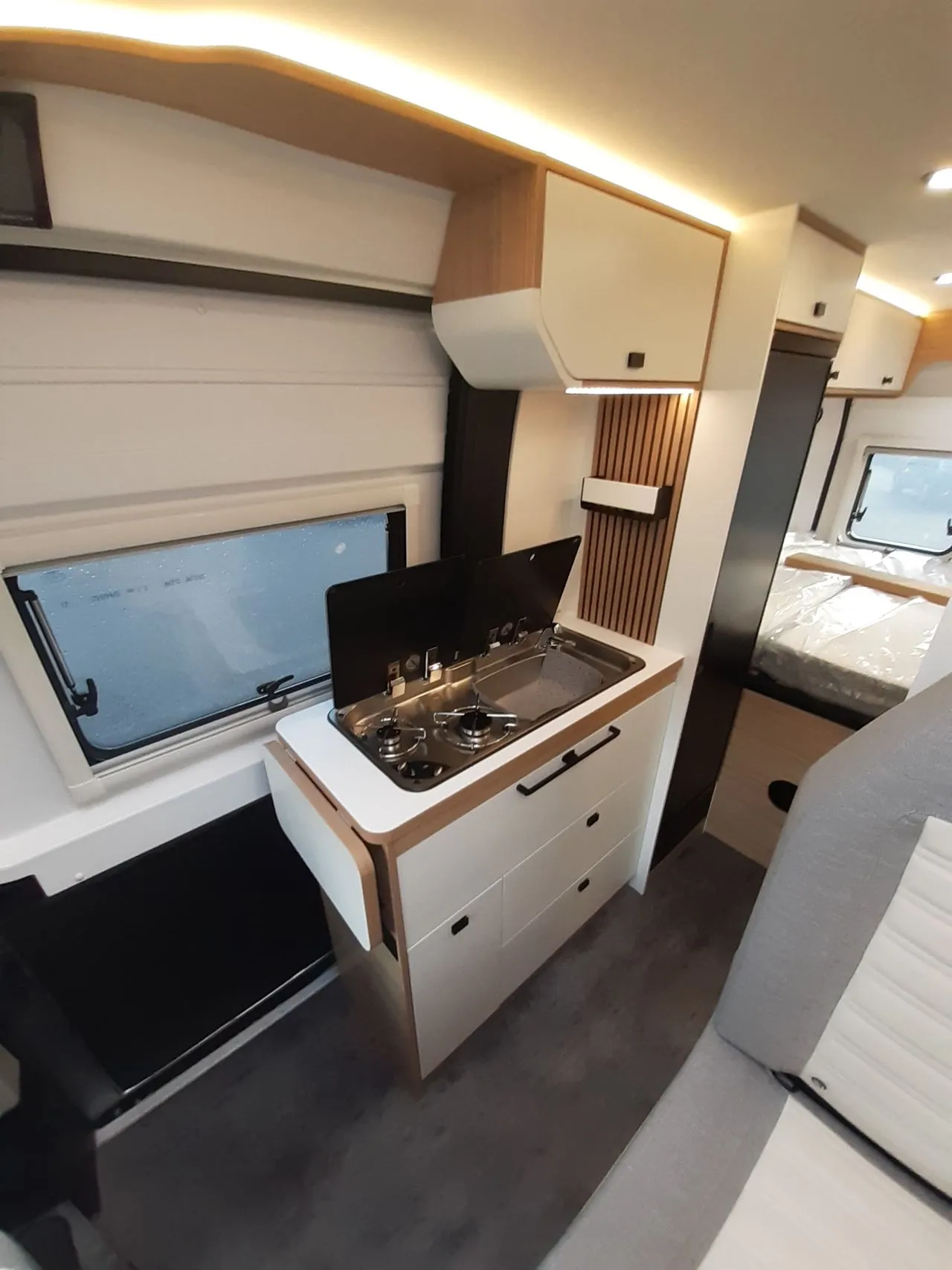 Fourgon aménagé - Pilote - V600 G EVIDENCE - 2026