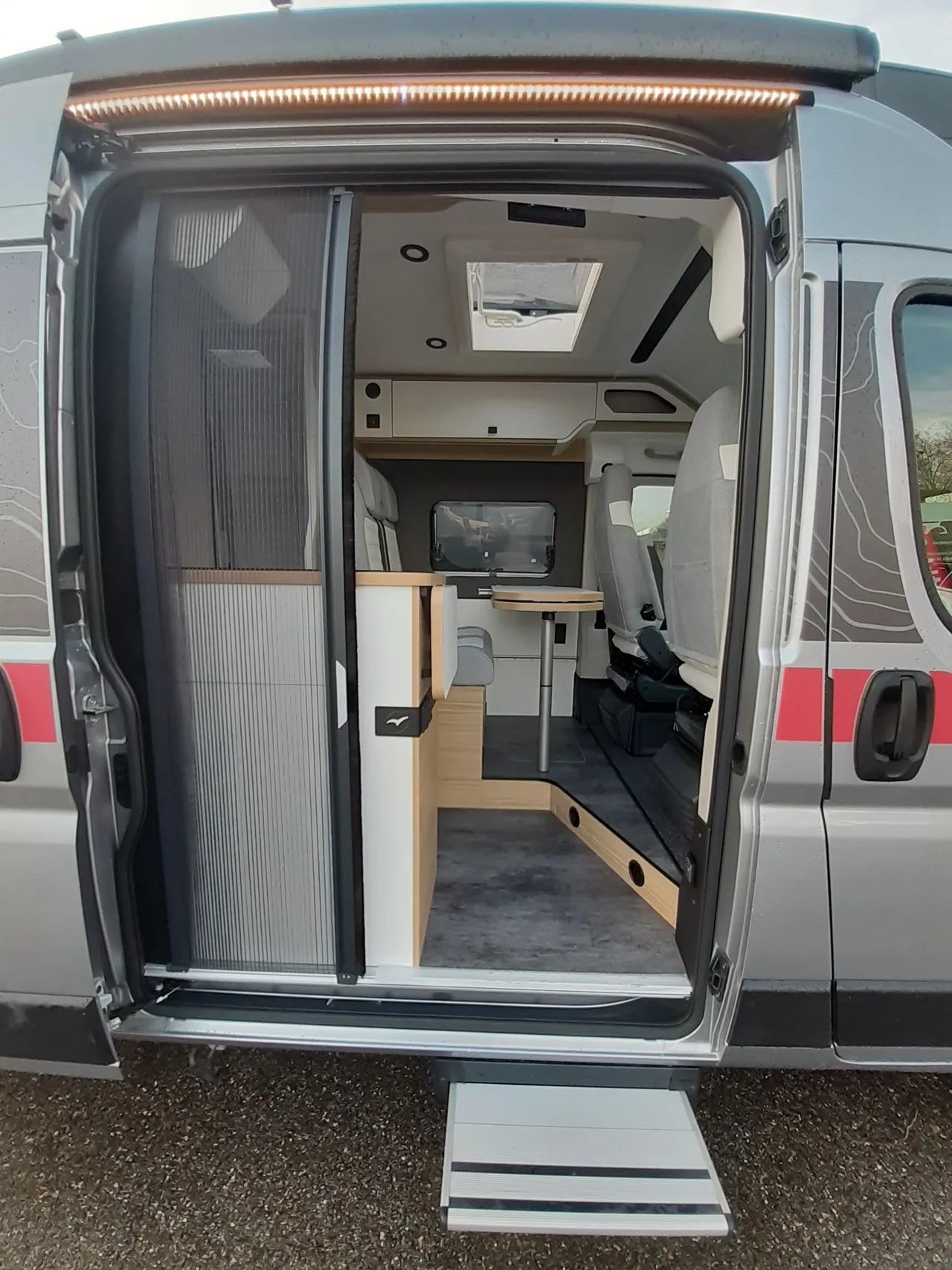 Fourgon aménagé - Pilote - V600 G EVIDENCE - 2026