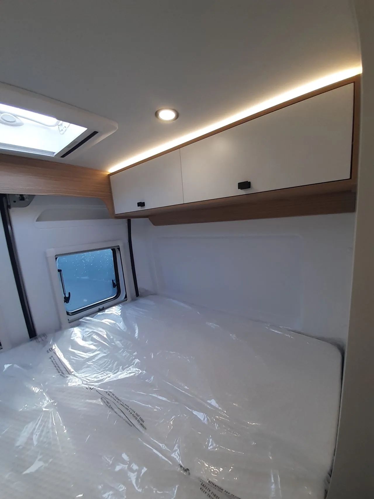 Fourgon aménagé - Pilote - V600 G EVIDENCE - 2026