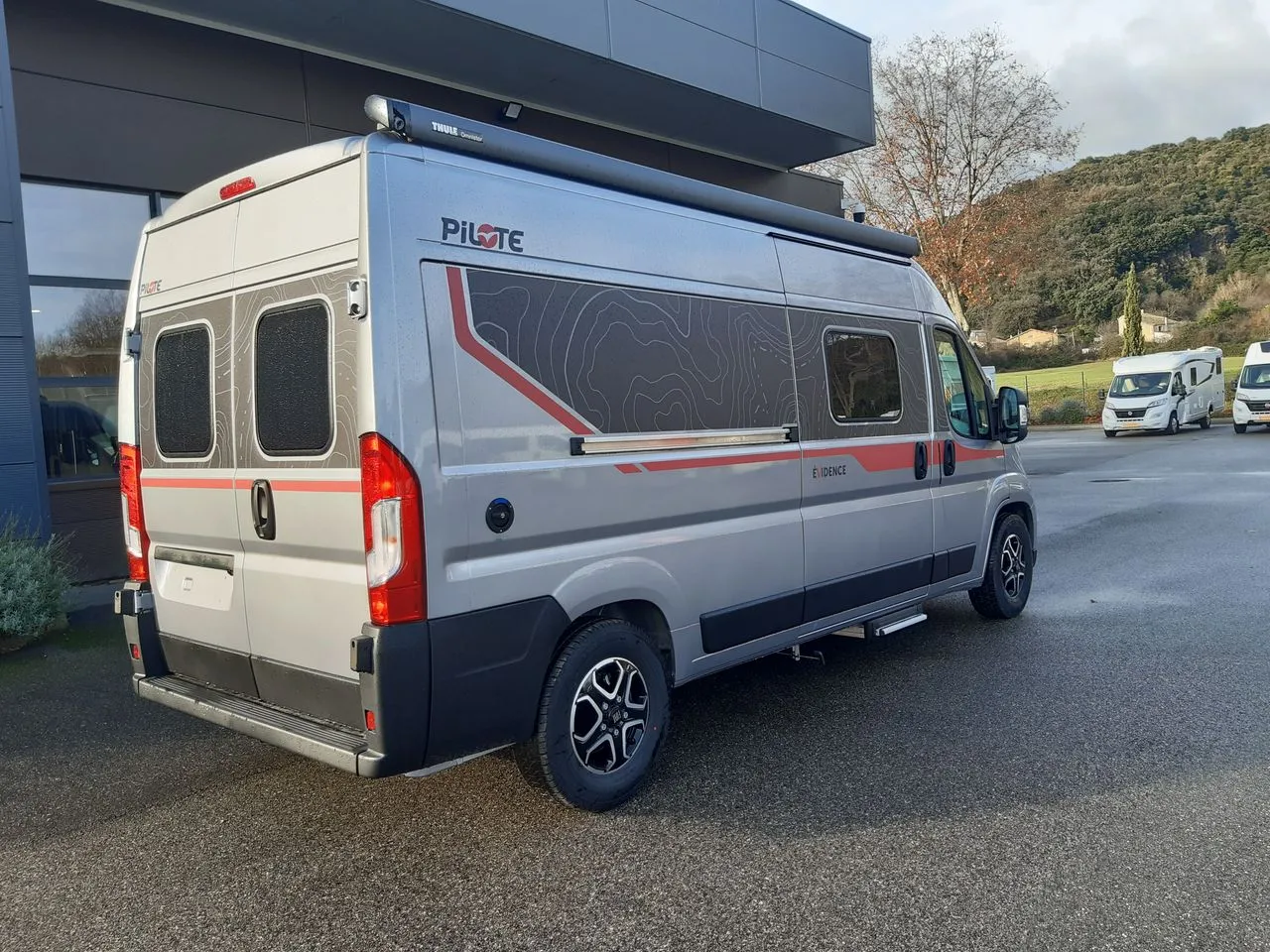 Fourgon aménagé - Pilote - V600 G EVIDENCE - 2026