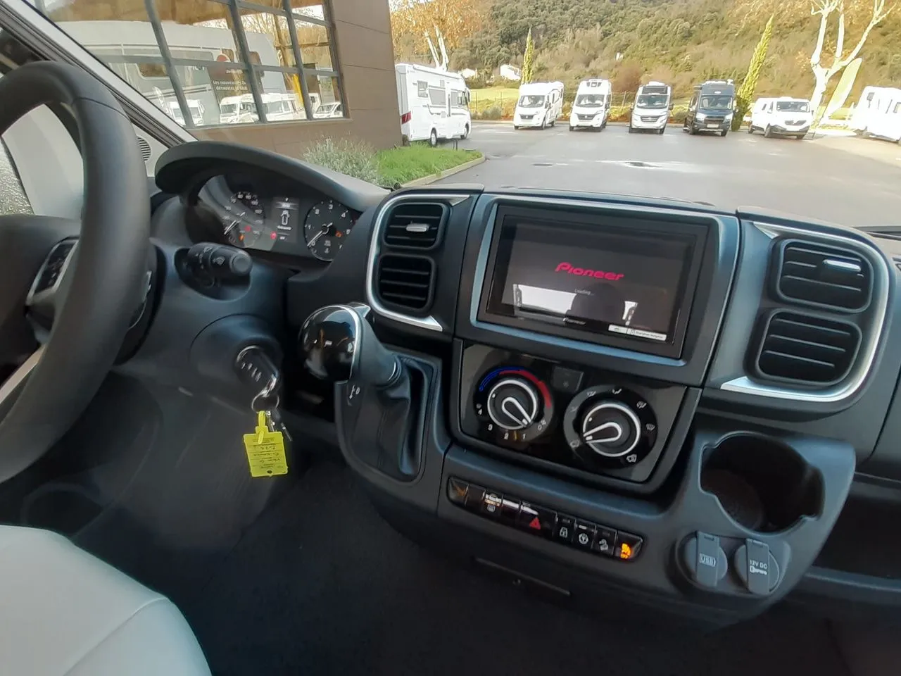 Fourgon aménagé - Pilote - V600 G EVIDENCE - 2026