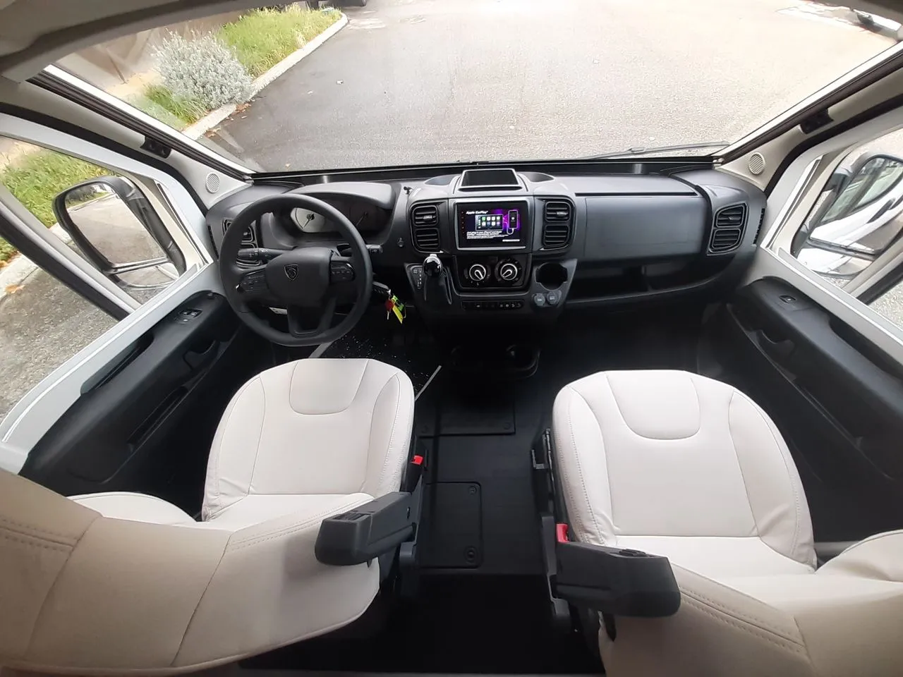 Fourgon aménagé - Dreamer - D43 UP - 2026